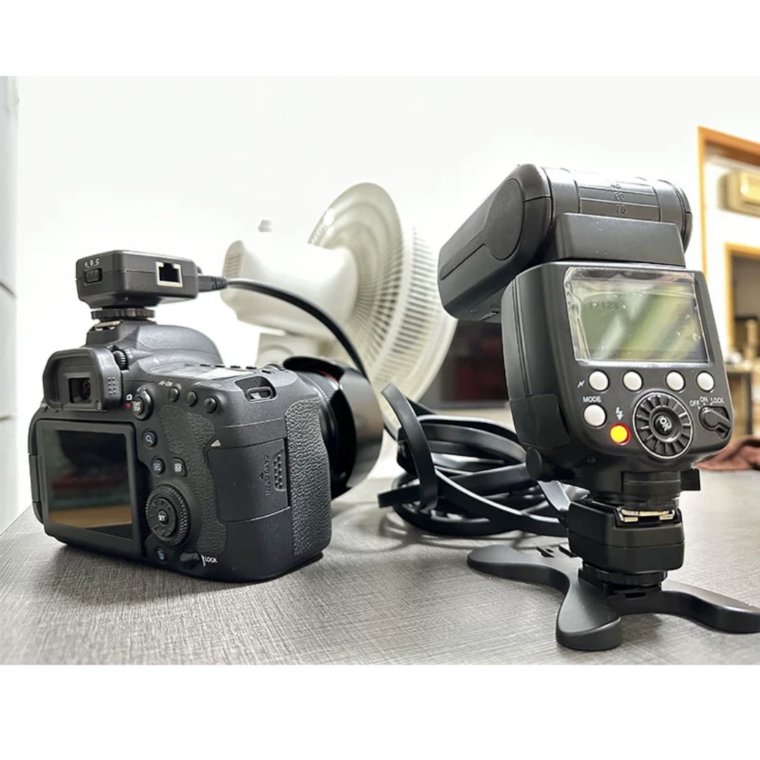 كابل مزامنة فلاش خارجي عالي ال - مراجعة Speedlite Flash External وسعره
